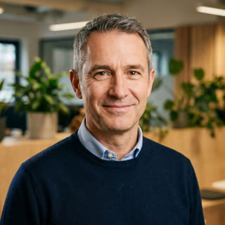 Chief Executive Officer at Noble Ertragholm, James Mitchell